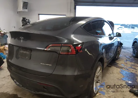 2022 Tesla Model Y Long Range Dual Motor All-Wheel Drive from USA, damaged, VIN 7SAYGAEE3NF468292